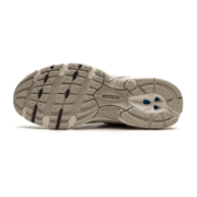 New Balance 530 Ivory - Image 4