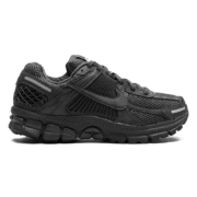 Nike Zoom Vomero 5 - Triple Black