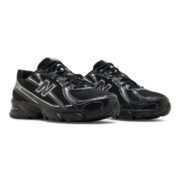 New Balance 740 V2 – Black Silver - Image 3