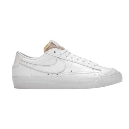 Nike Blazer Low 77 triple White